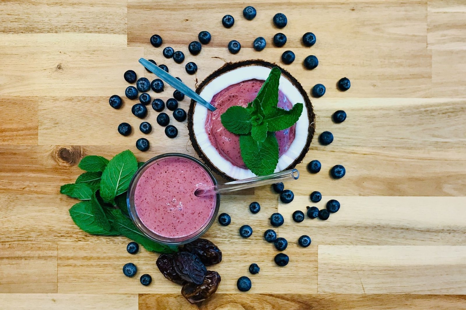 Blaubeer-Kokos-Smoothie, exotisch und erfrischend