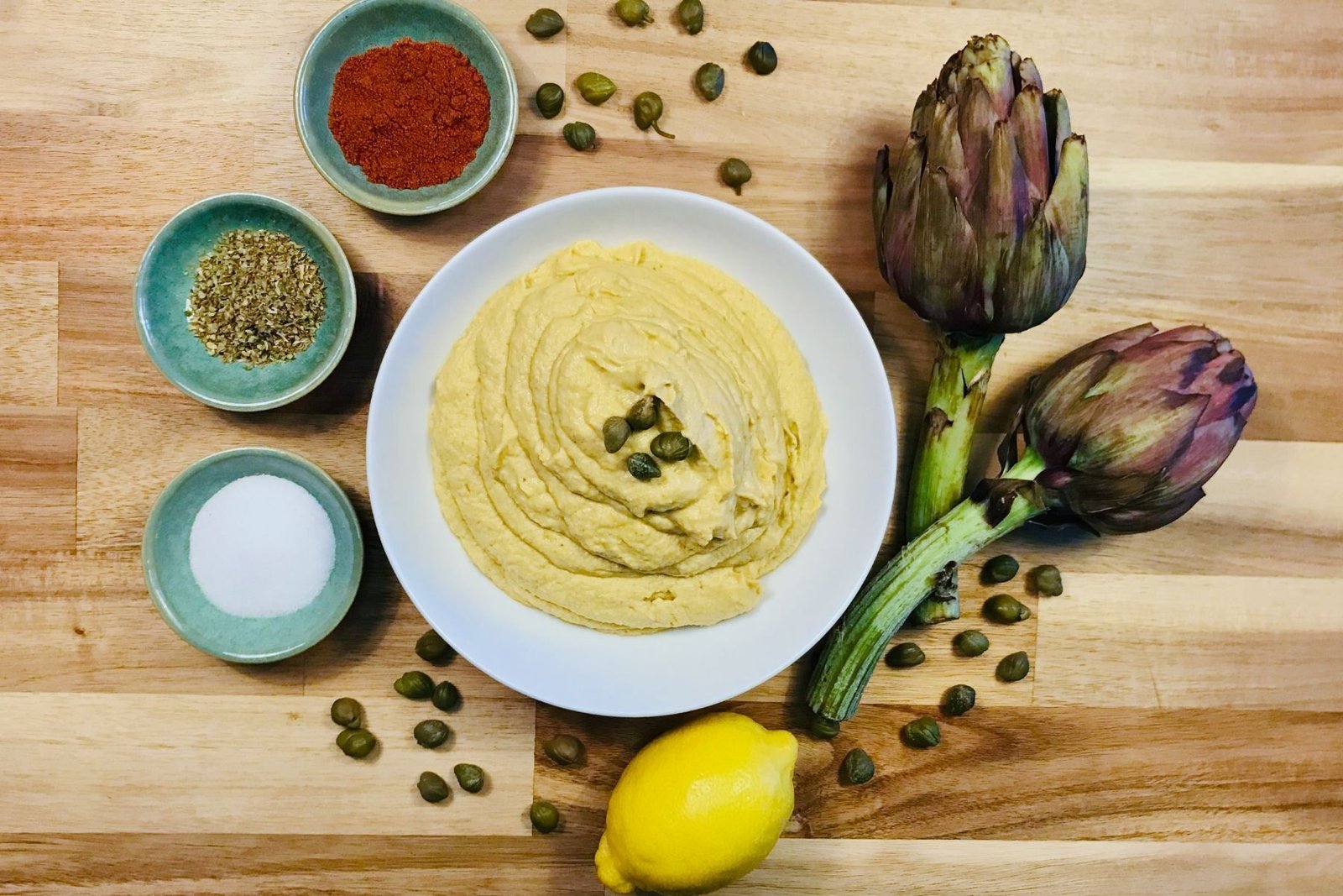 Creamy artichoke spread, vegan and skin-friendly